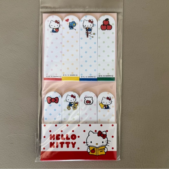 Hello Kitty Mini Backpack - Picture 5 of 7